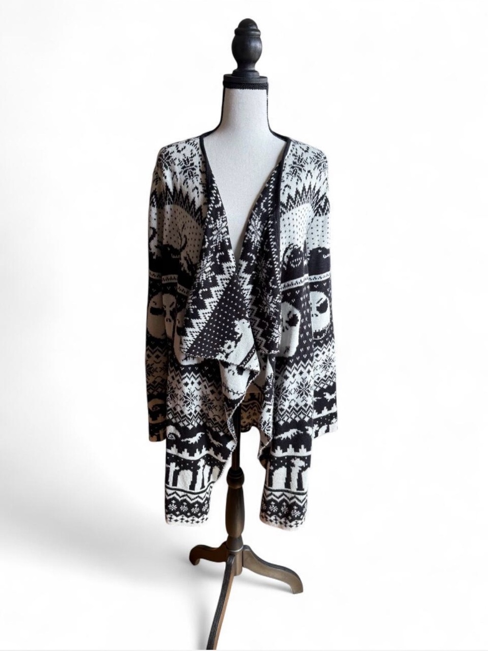 Disney Nightmare Before Christmas Cardigan XL Hot Topic Jack Skellington - Picture 2 of 8